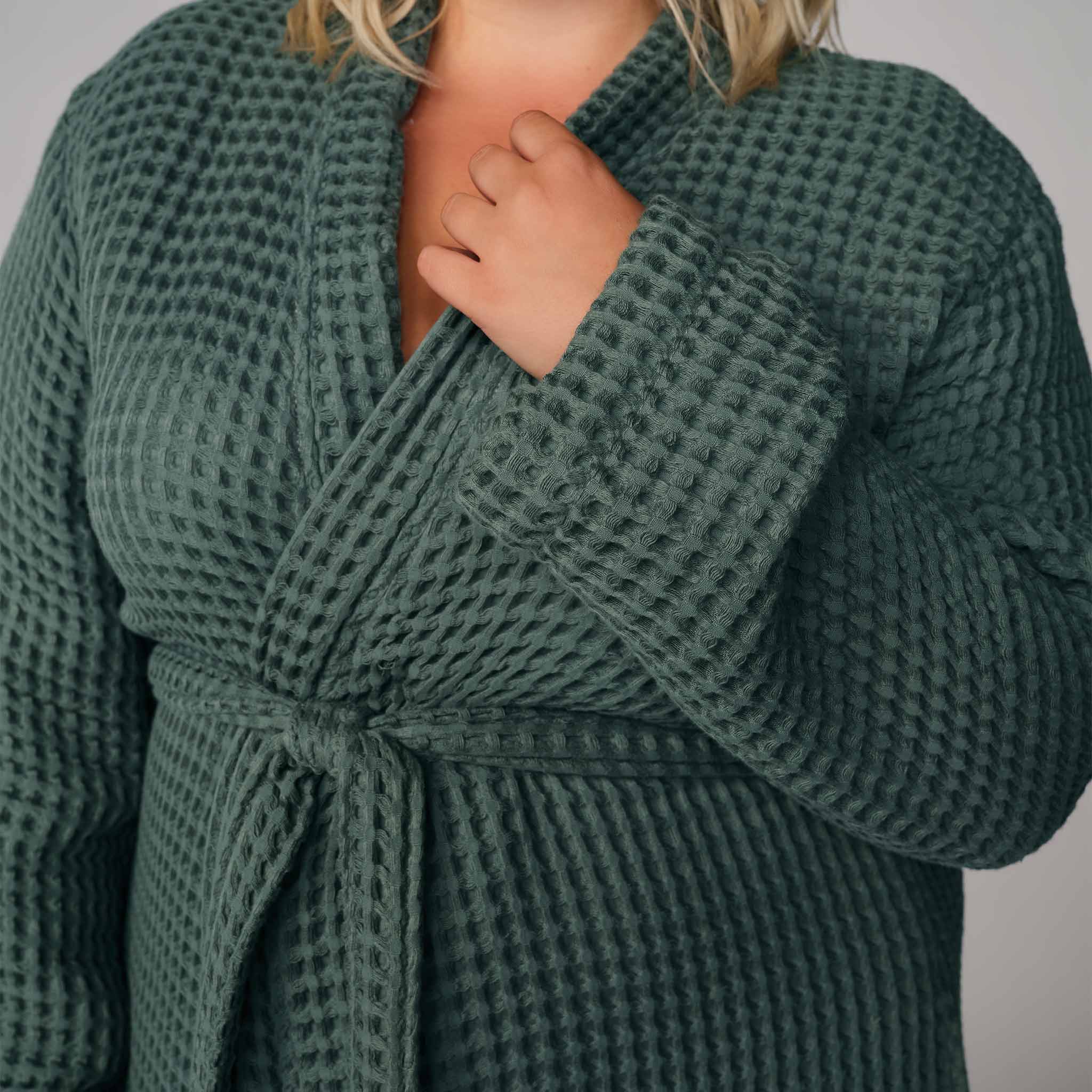 Dreamweave Waffle Robe D9