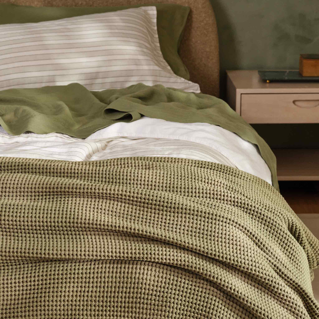 Dreamweave Waffle Bed Blanket L8