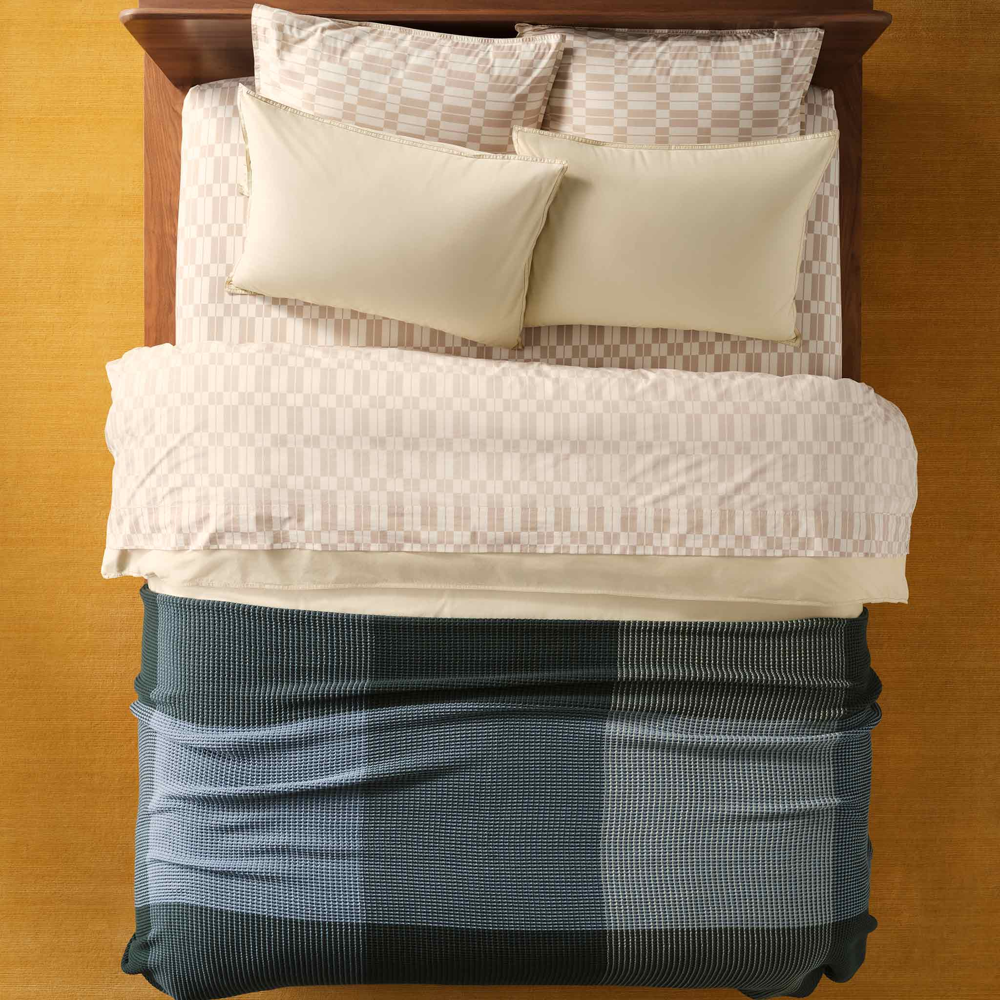 Dreamweave Waffle Bed Blanket E1