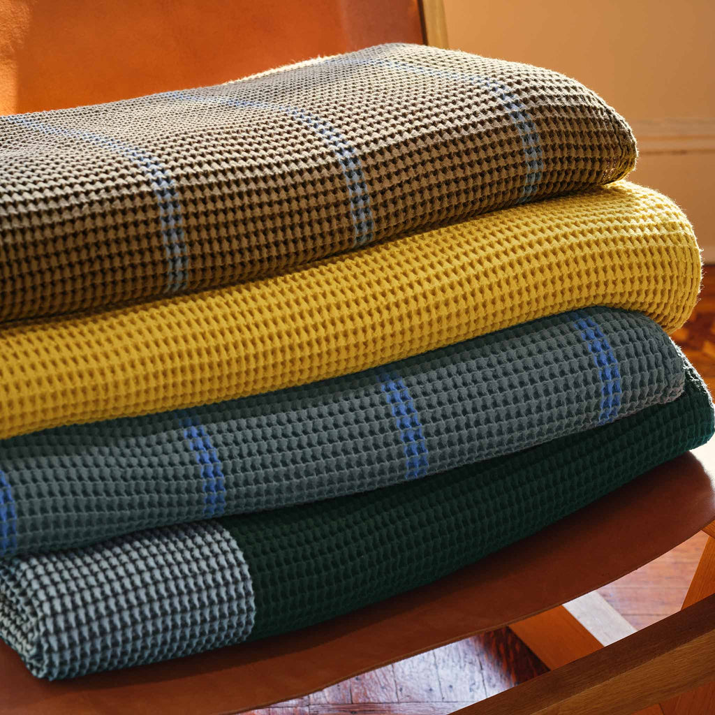 Dreamweave Waffle Bed Blanket E1