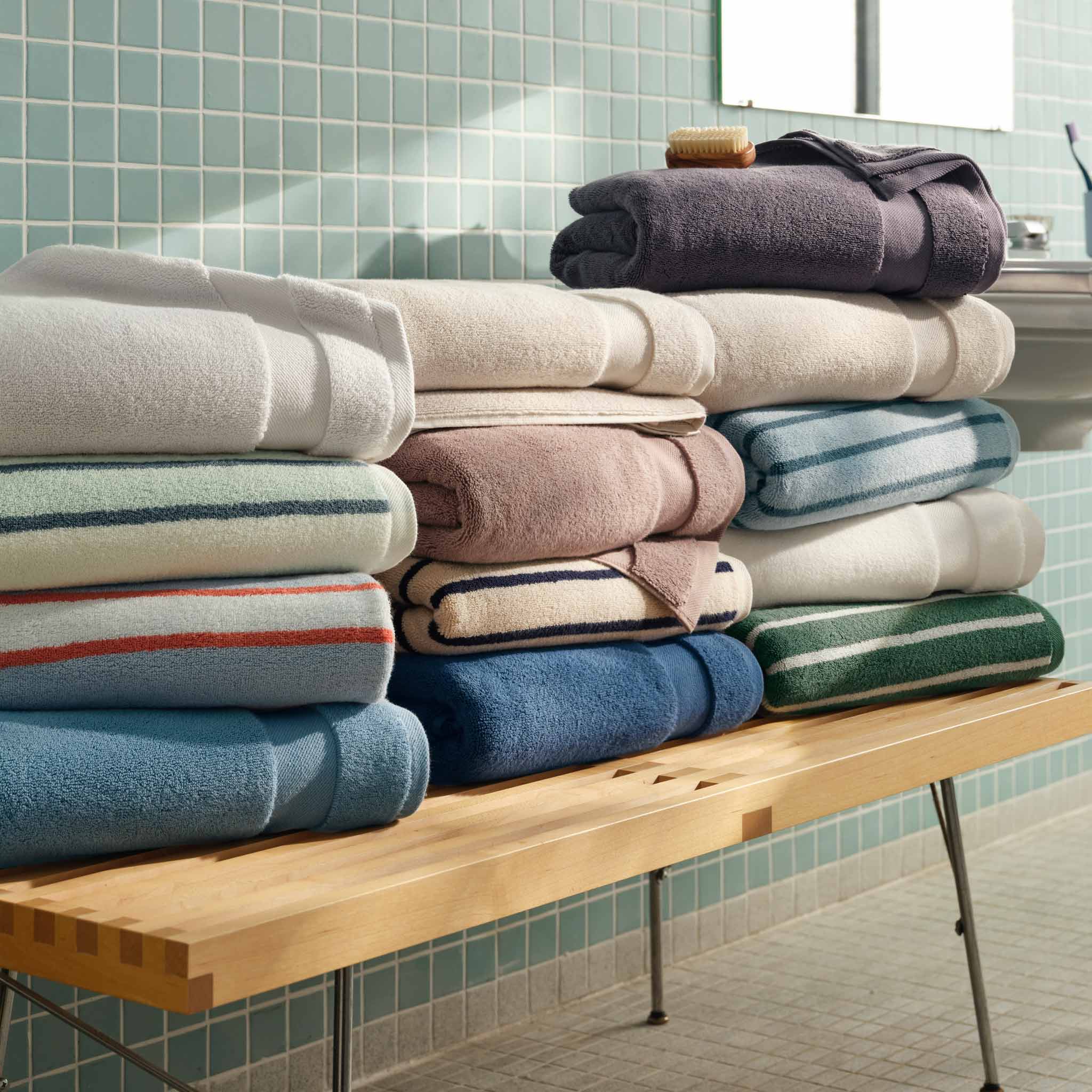 Super-Plush Set of 4 Bath Towel Bundle D6