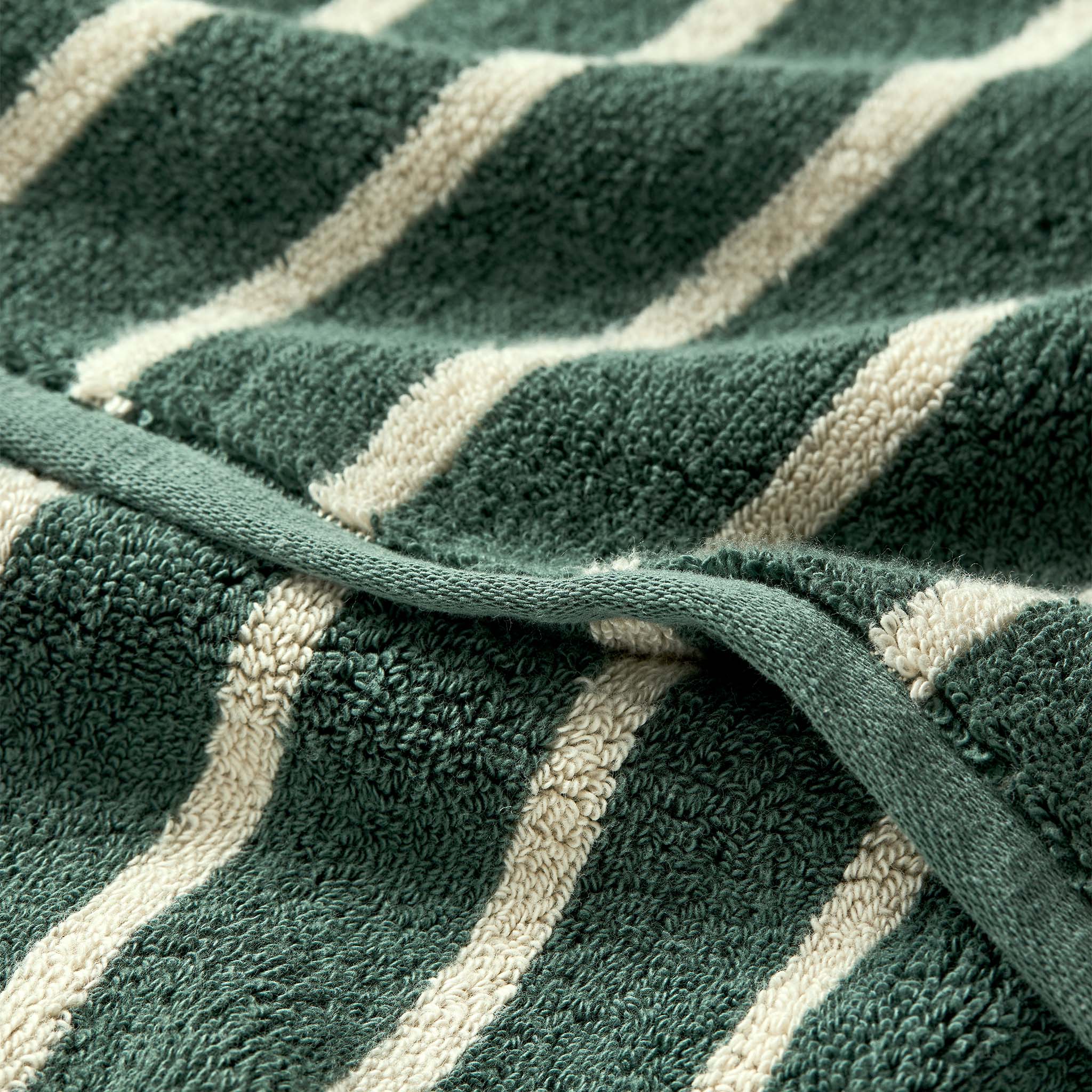 Super-Plush Set of 4 Bath Towel Bundle D6