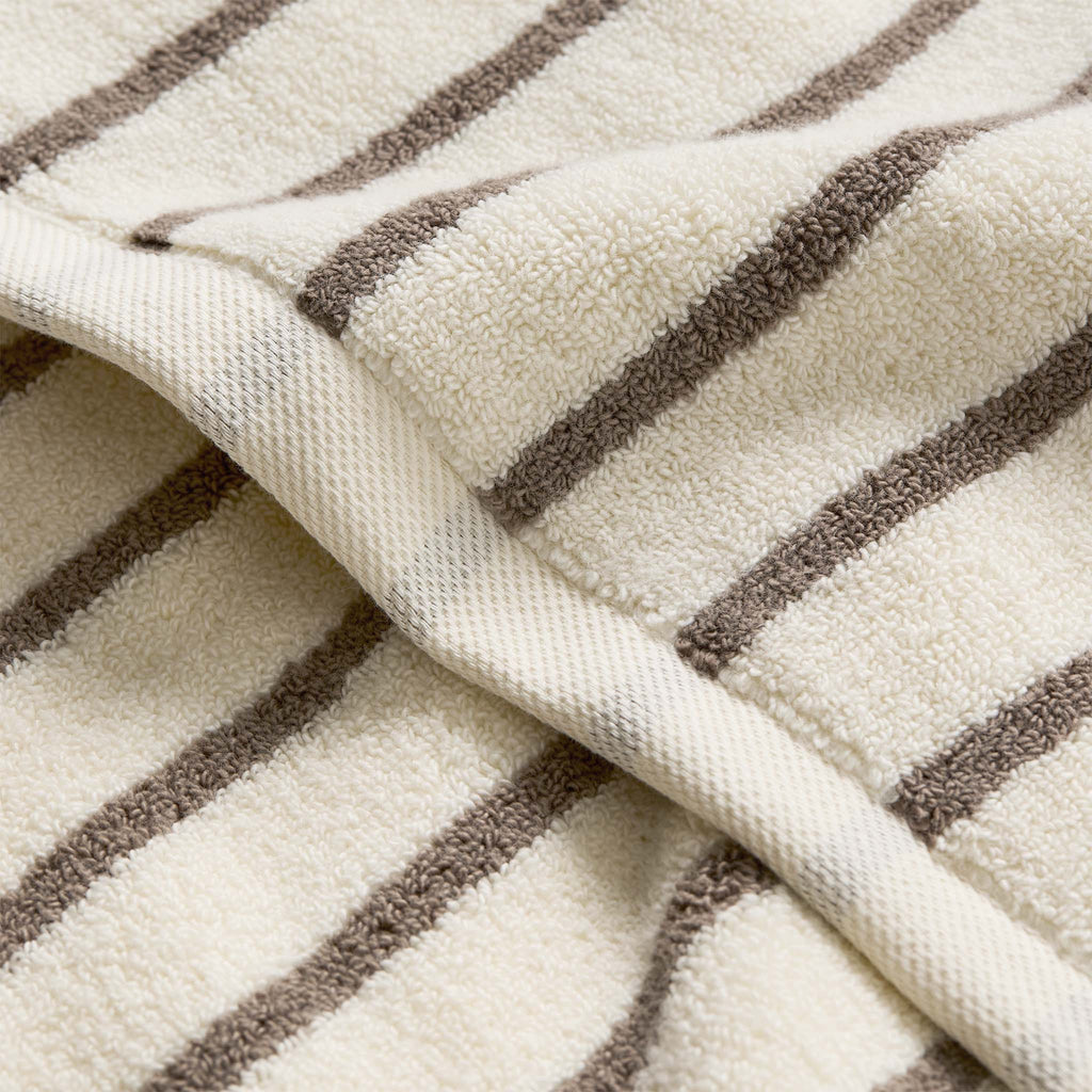 Super-Plush Set of 4 Bath Towel Bundle D6